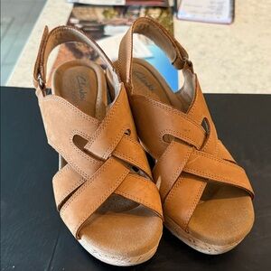Clarks Collection Women's Tan wedges 7.5